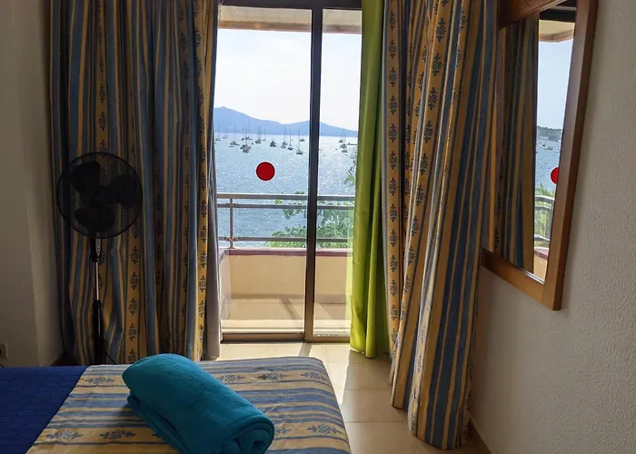 Casa Cycling Carulla * פורט דה פולנסה